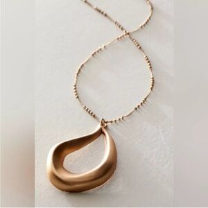 FREE PEOPLE Lala Pendant Necklace- Gold NWT